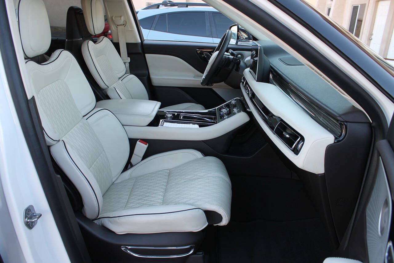 Used 2020 Lincoln Aviator Black Label Grand Touring w/ Class IV Trailer Tow Package AWD/4WD image 57