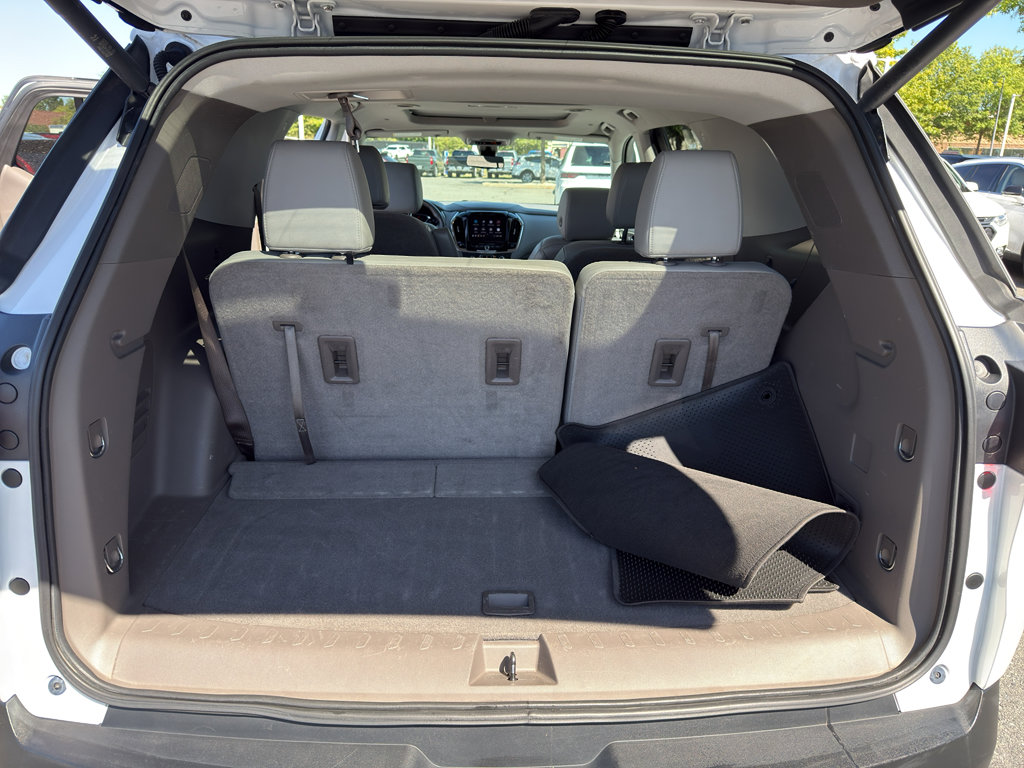 Used 2020 Chevrolet Traverse LT w/ LT Premium Package image 29