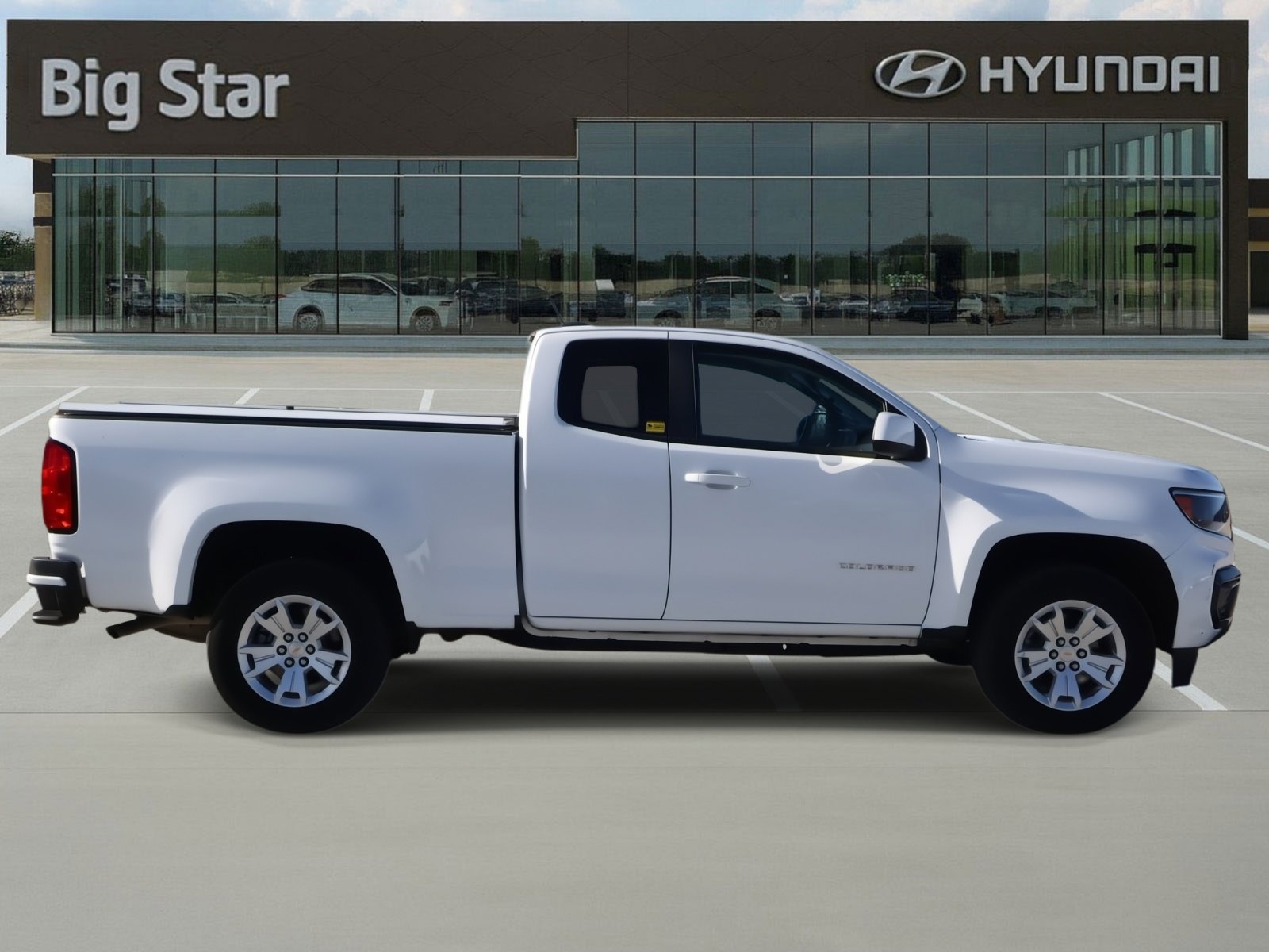 Used 2022 Chevrolet Colorado LT w/ Fleet Safety Package image 5