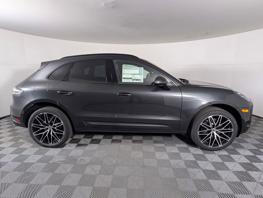 New 2026 Porsche Macan image 8