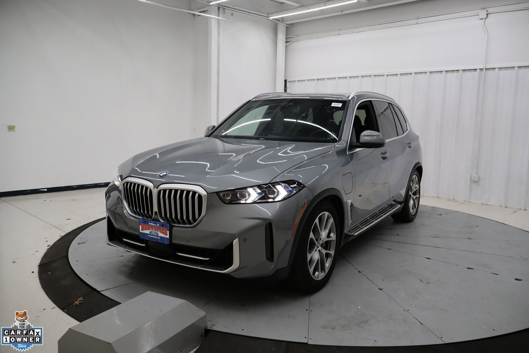 Used 2025 BMW X5 xDrive50e image 10