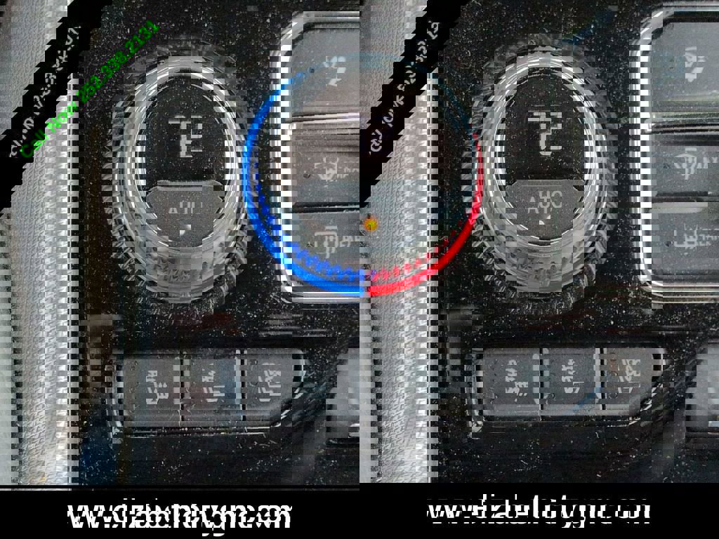 Used 2021 GMC Yukon XL Denali image 34