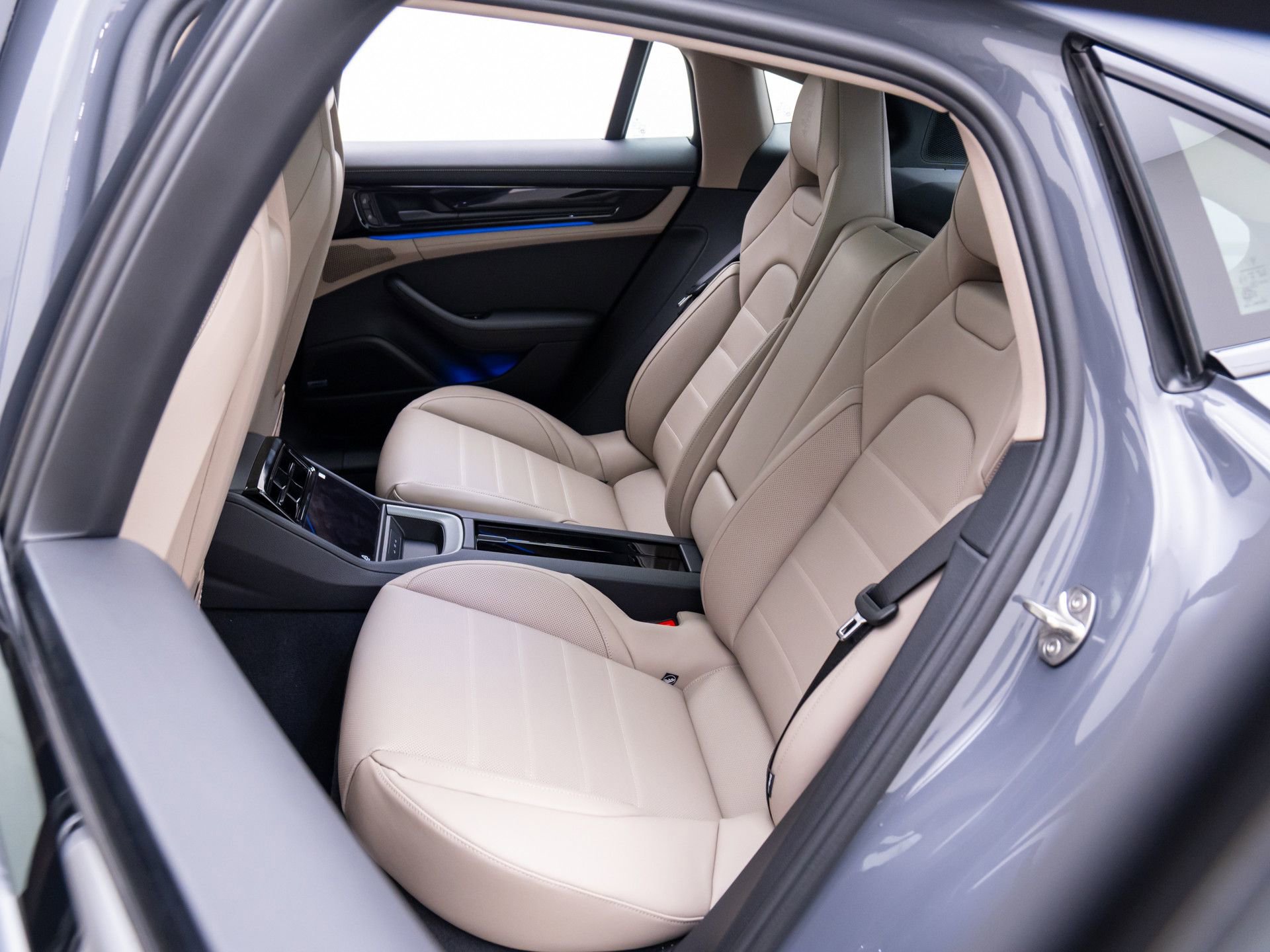 New 2026 Porsche Panamera 4 image 17