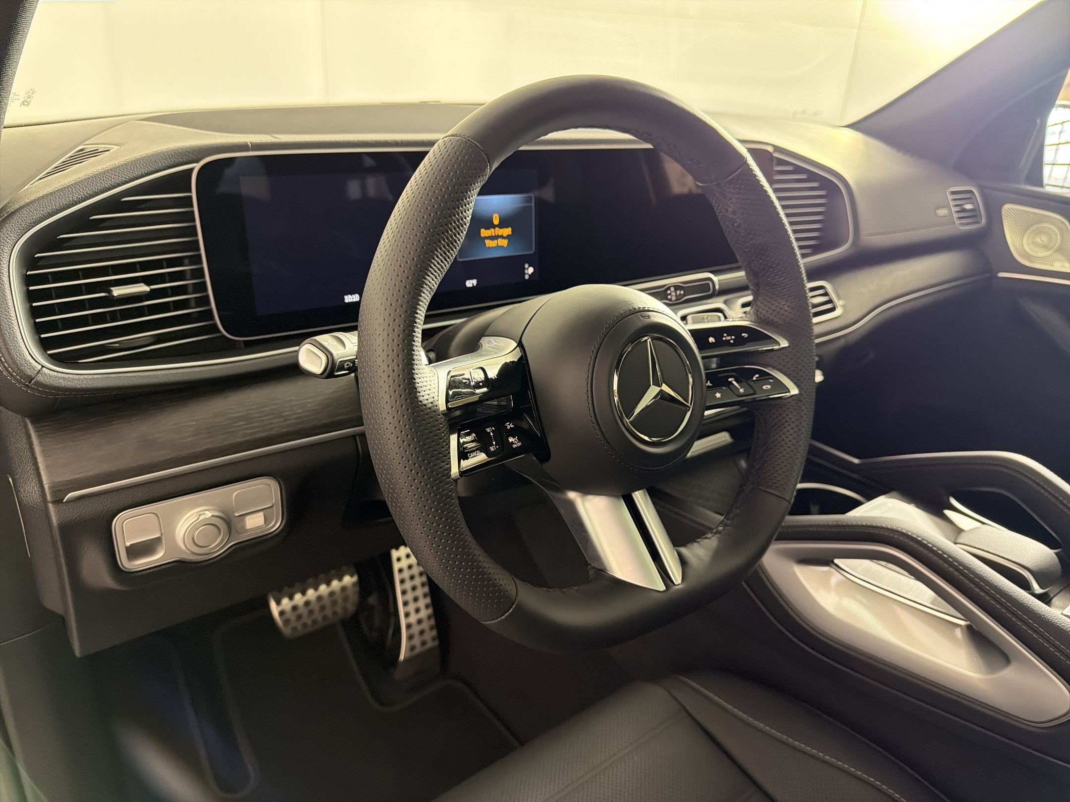 New 2026 Mercedes-Benz GLS 450 4MATIC image 4