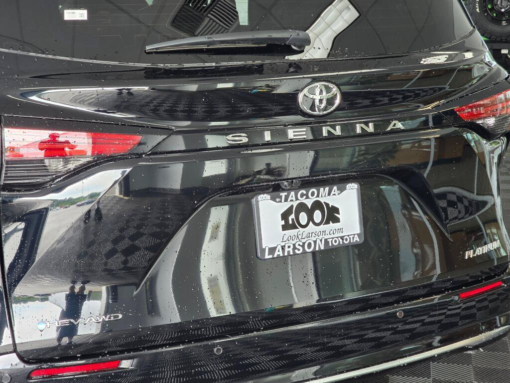 New 2026 Toyota Sienna Platinum AWD/4WD image 12