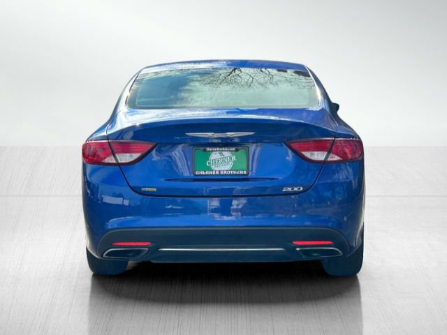 Used 2016 Chrysler 200 Limited image 5