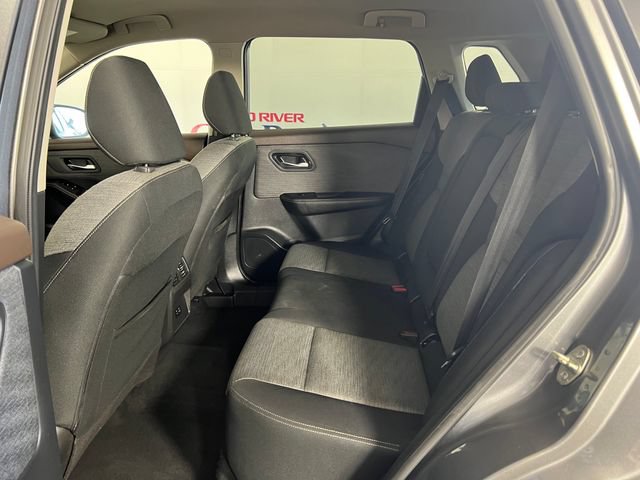 Used 2021 Nissan Rogue SV FWD image 23