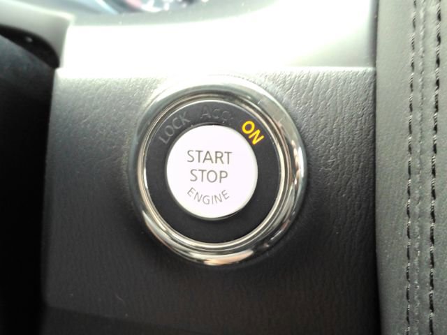 Used 2023 Nissan Armada SL w/ Captain's Chairs Package image 46