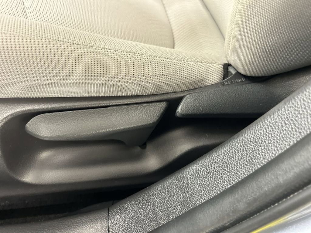 Used 2021 Toyota Corolla LE w/ LE Convenience Package FWD image 10