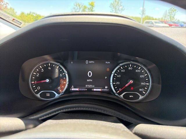Used 2016 Jeep Renegade Limited AWD/4WD image 41