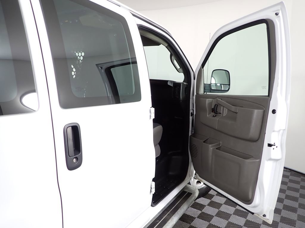 Used 2024 GMC Savana 2500 w/ Driver Convenience Package RWD image 29