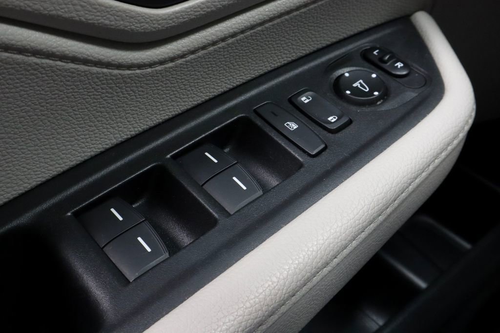 Used 2025 Honda Odyssey EX-L image 28