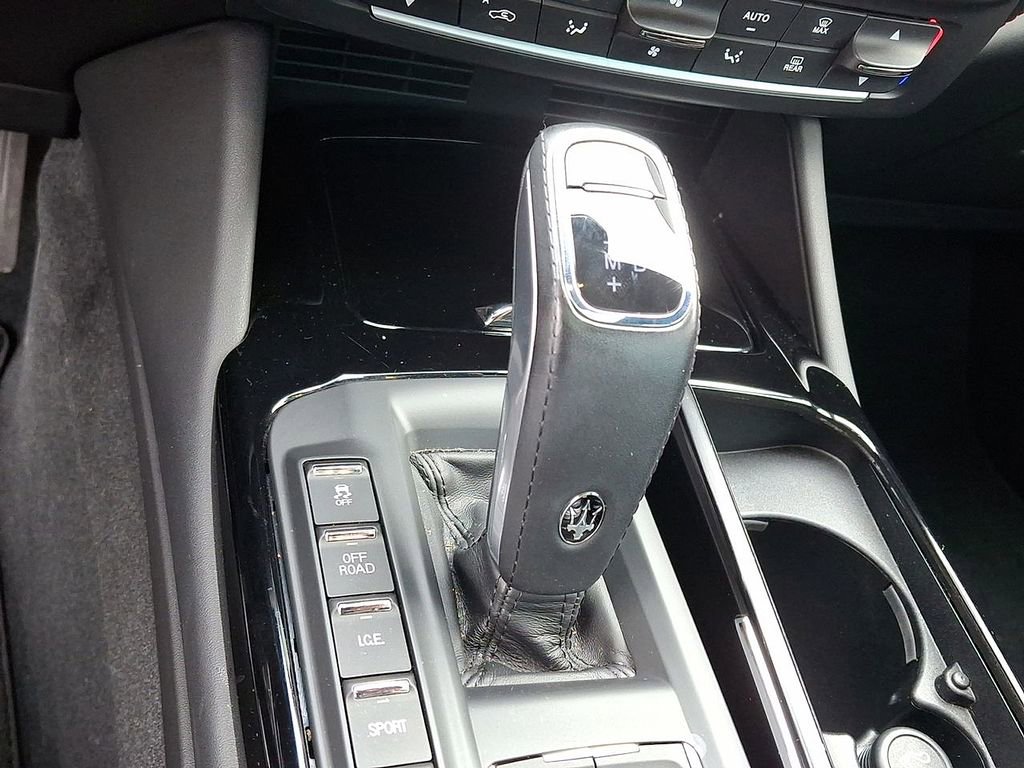 Certified 2022 Maserati Levante GT image 12