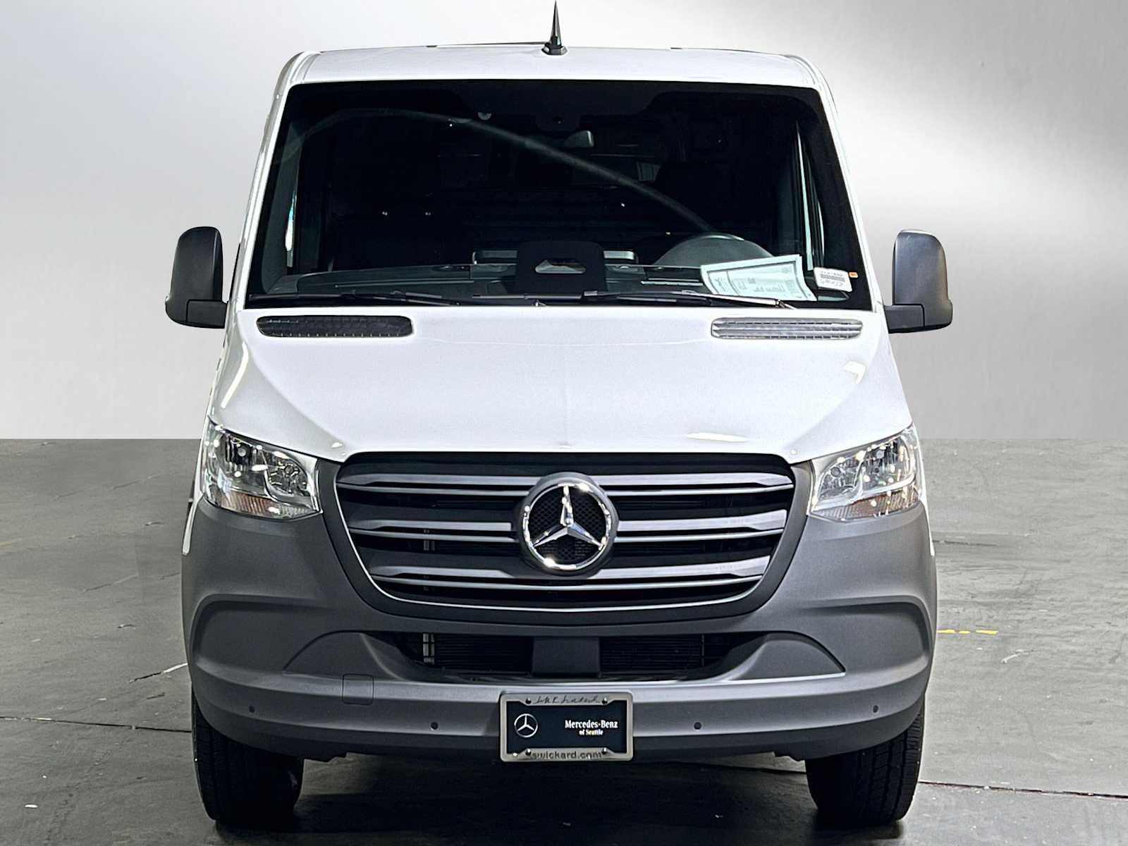 Used 2025 Mercedes-Benz Sprinter 2500 image 8