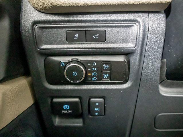 Used 2023 Ford Expedition Limited image 23