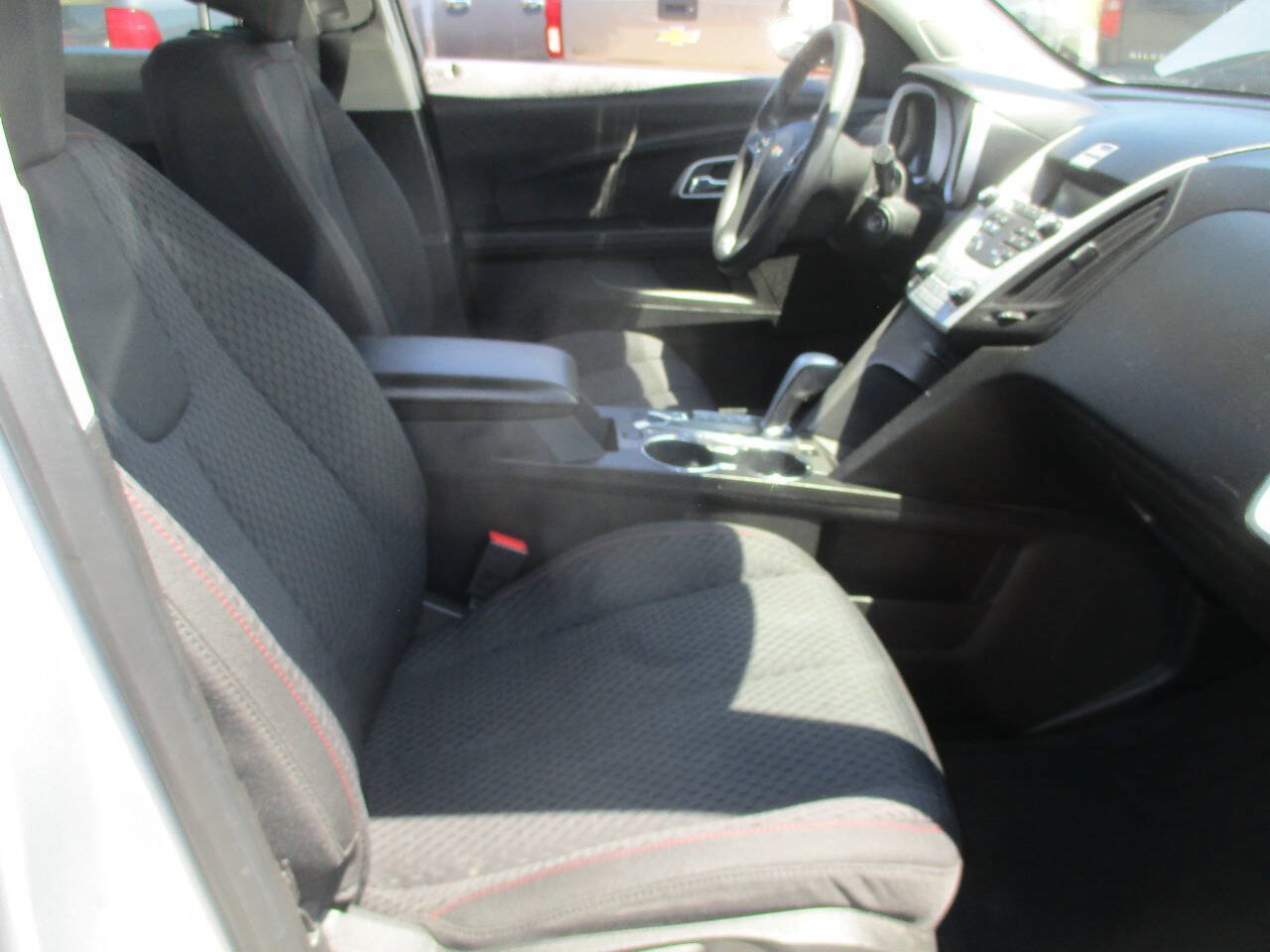 Used 2012 Chevrolet Equinox LS AWD/4WD image 30