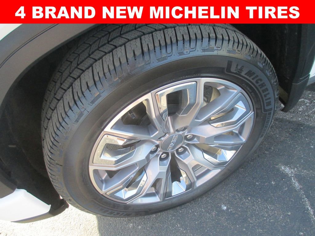 Used 2024 GMC Sierra 1500 Denali w/ Denali Reserve Package AWD/4WD image 3