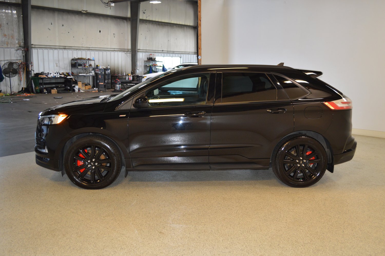 Used 2021 Ford Edge ST-Line AWD/4WD image 6