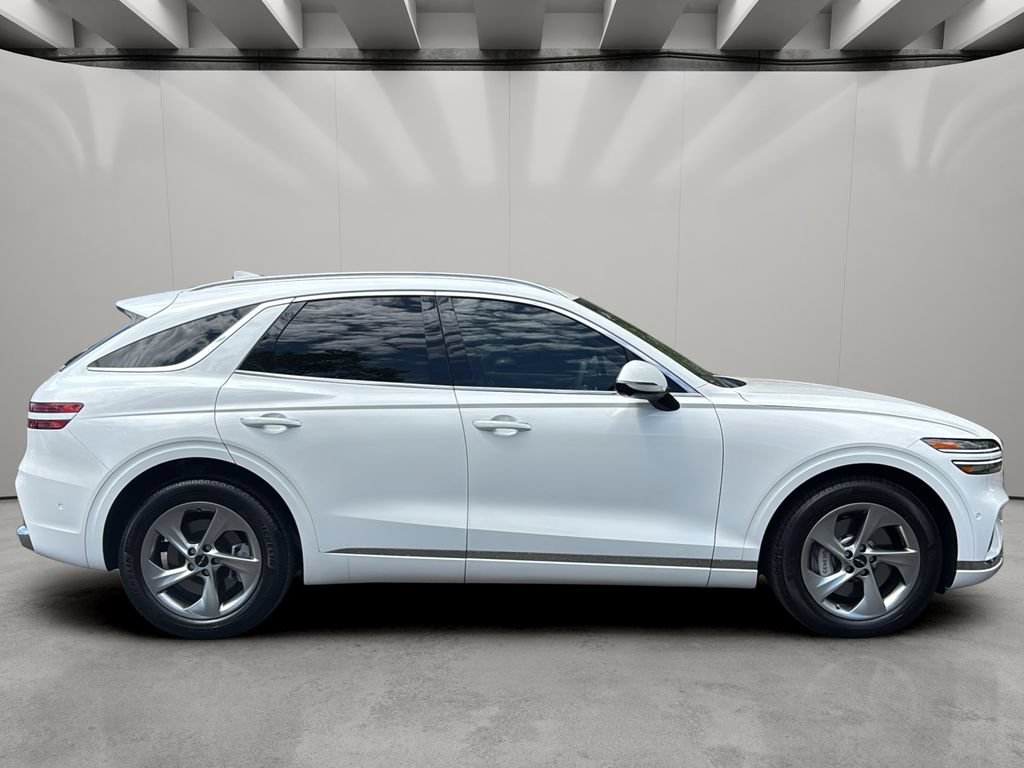 Certified 2026 Genesis GV70 2.5T Advanced AWD/4WD image 6