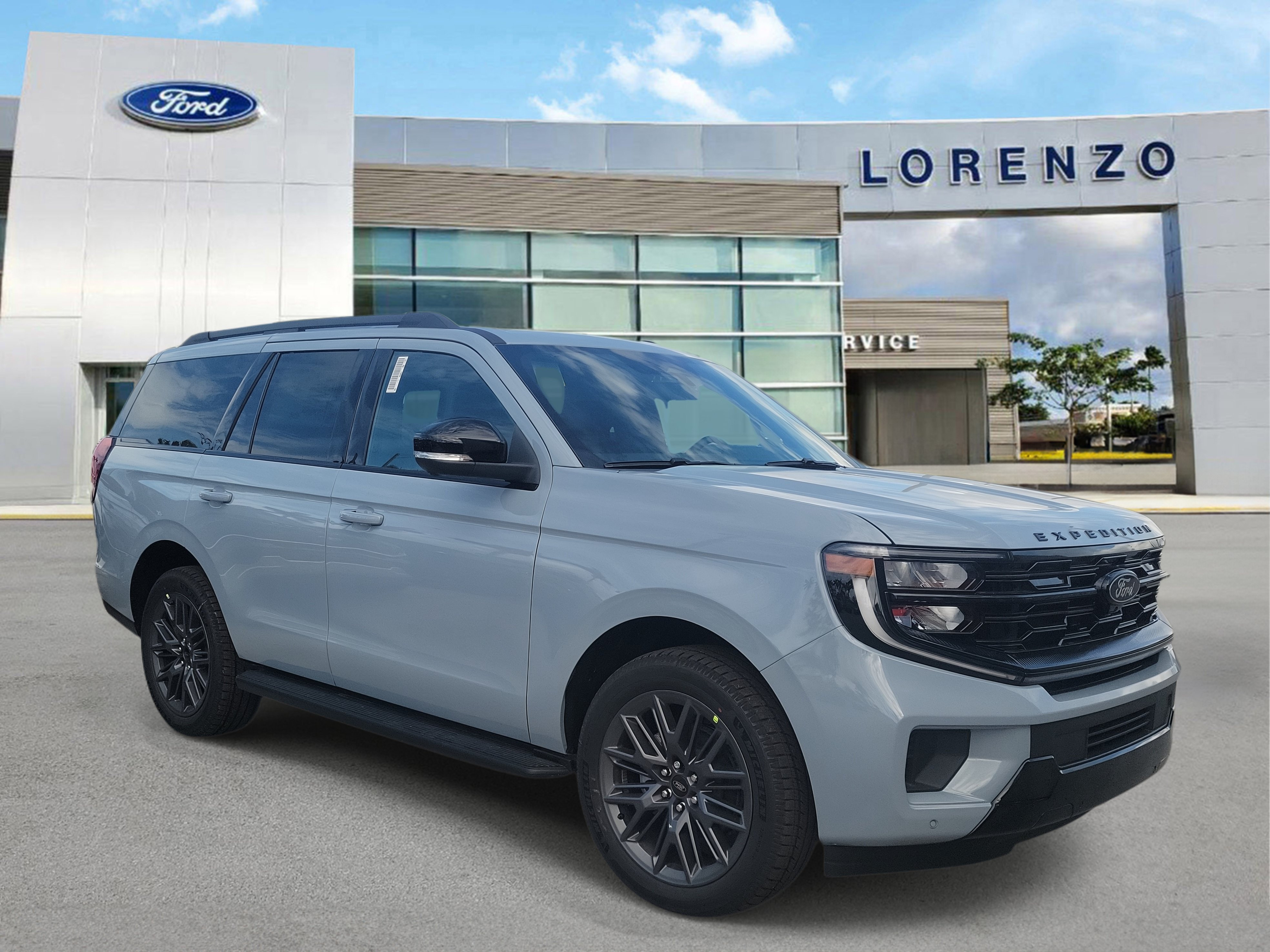 New 2026 Ford Expedition Platinum w/ Stealth Appearance Package AWD/4WD image 3