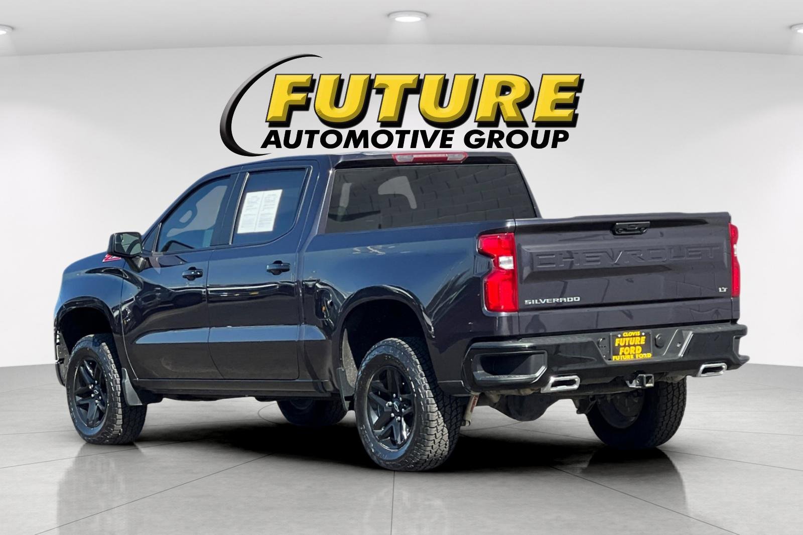 Used 2023 Chevrolet Silverado 1500 LT Trail Boss w/ Protection Package image 5