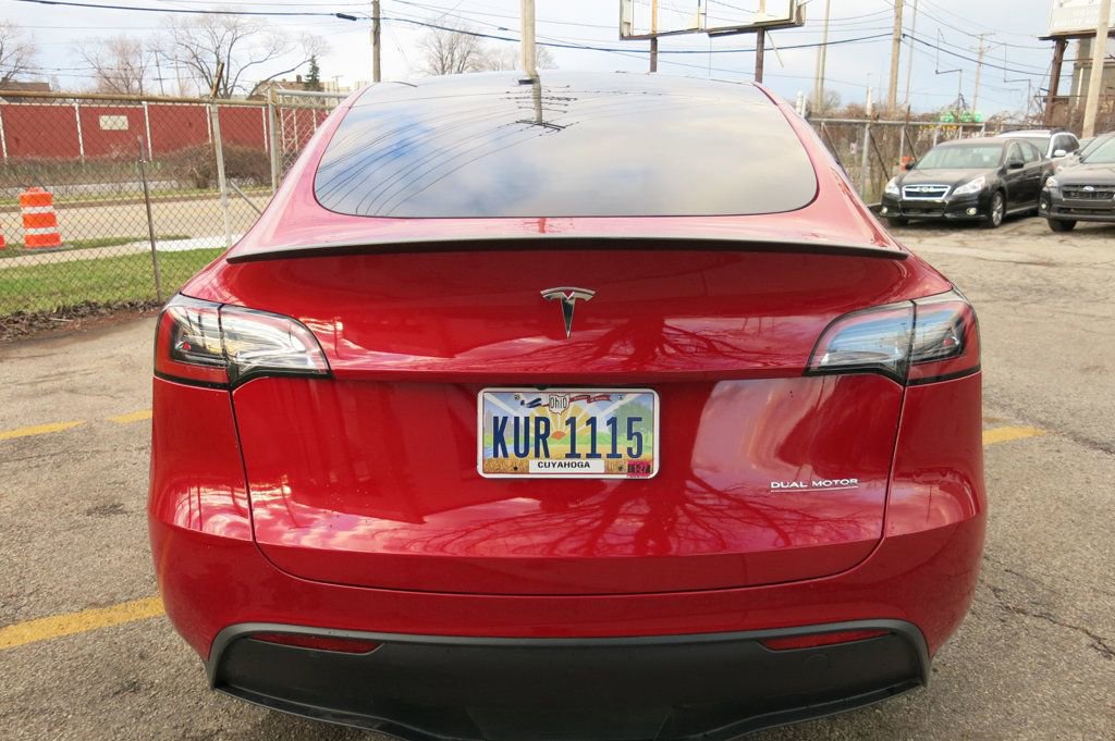 Used 2023 Tesla Model Y Performance image 8
