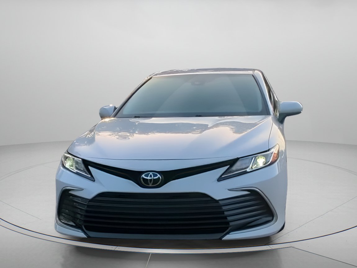 Used 2023 Toyota Camry LE FWD image 8