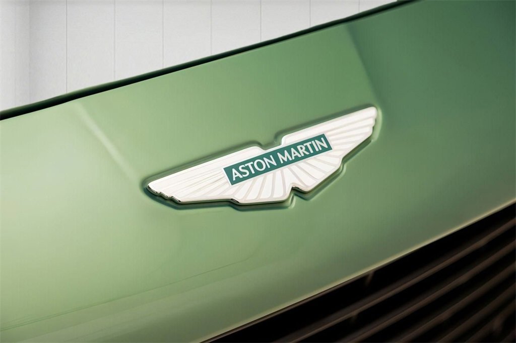 Used 2025 Aston Martin Vanquish image 13