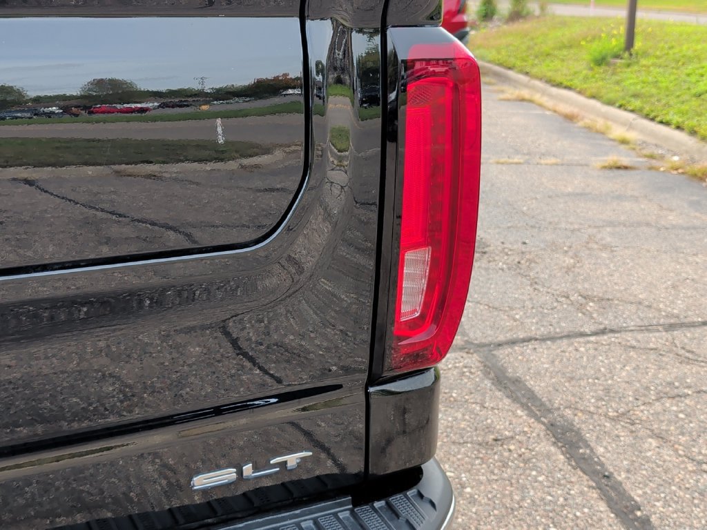 Used 2024 GMC Sierra 1500 SLT w/ SLT Premium Plus Package AWD/4WD image 44