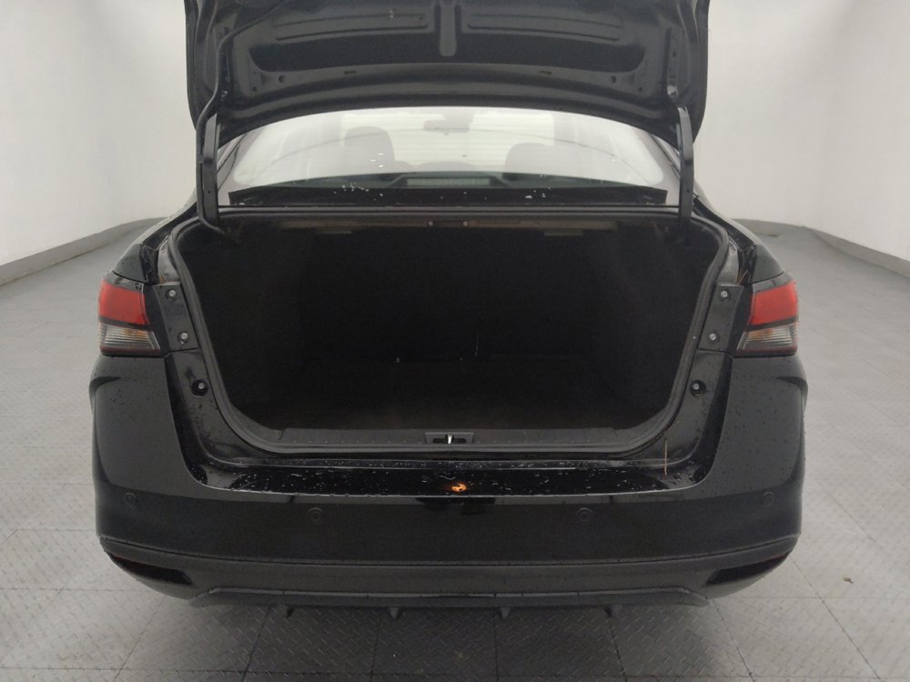 Used 2023 Nissan Versa SV FWD image 29