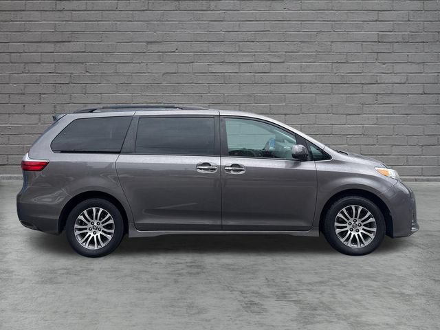 Used 2020 Toyota Sienna XLE FWD image 8