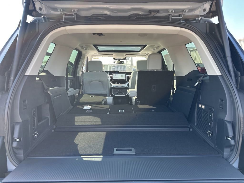 New 2025 Ford Expedition Platinum w/ Platinum Ultimate Package image 49