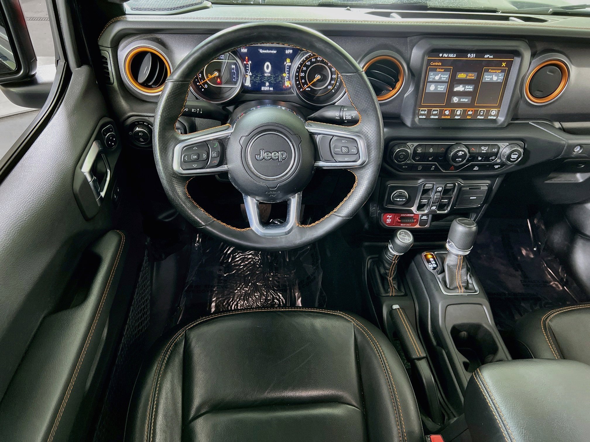 Used 2023 Jeep Gladiator Mojave w/ LED Lighting Group AWD/4WD image 22