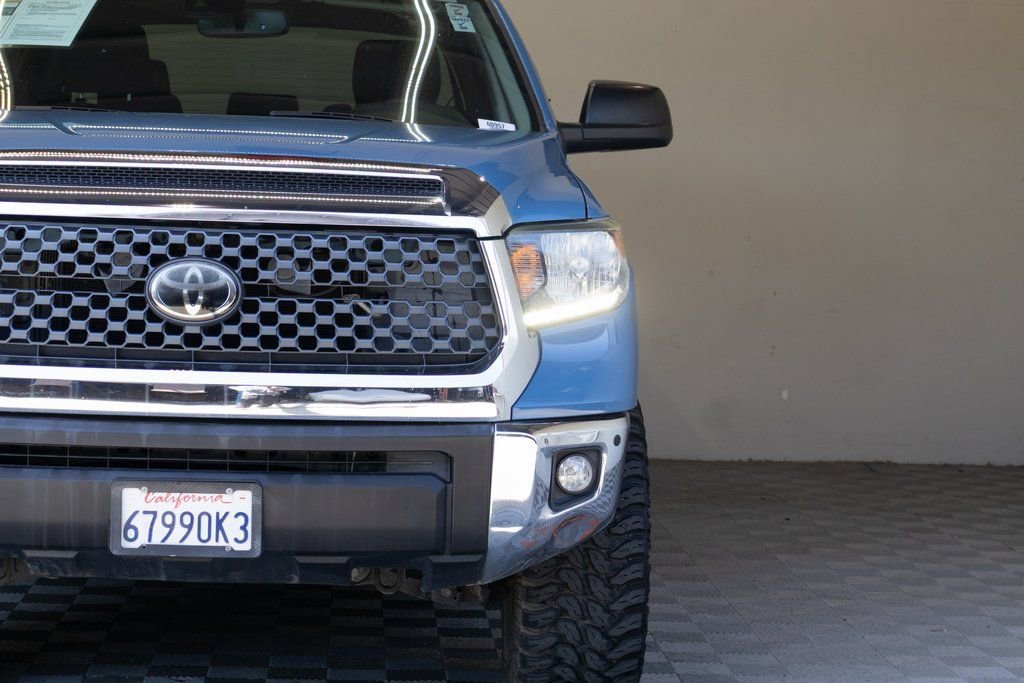 Used 2019 Toyota Tundra SR5 w/ SR5 Convenience Package image 5