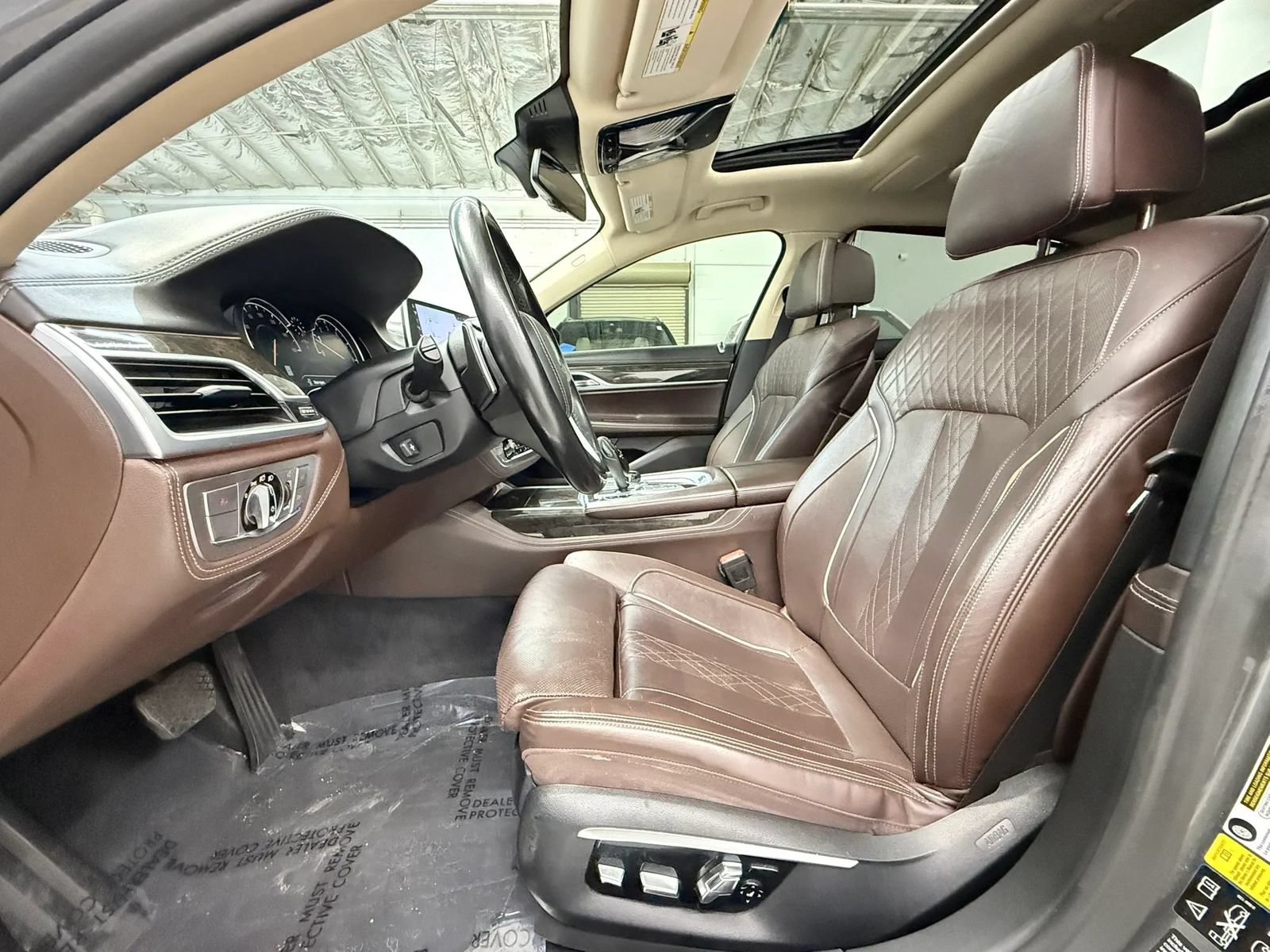 Used 2017 BMW 740i xDrive AWD/4WD image 22