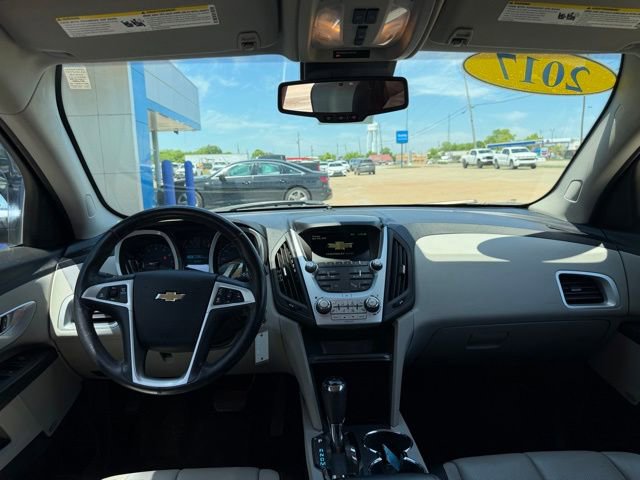 Used 2017 Chevrolet Equinox Premier w/ Enhanced Convenience Package AWD/4WD image 16