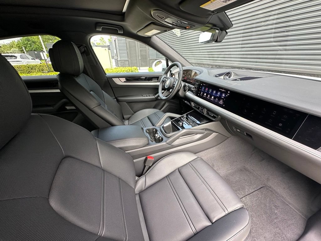 New 2026 Porsche Cayenne Coupe AWD/4WD image 46