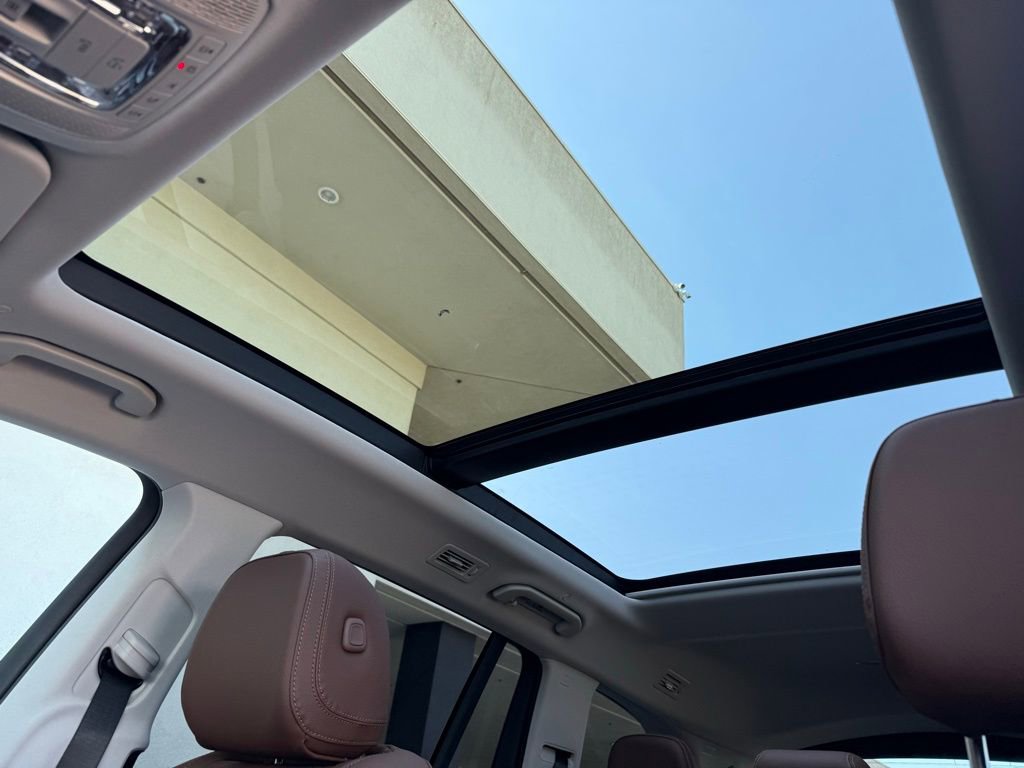 New 2026 Mercedes-Benz GLS 450 4MATIC image 2