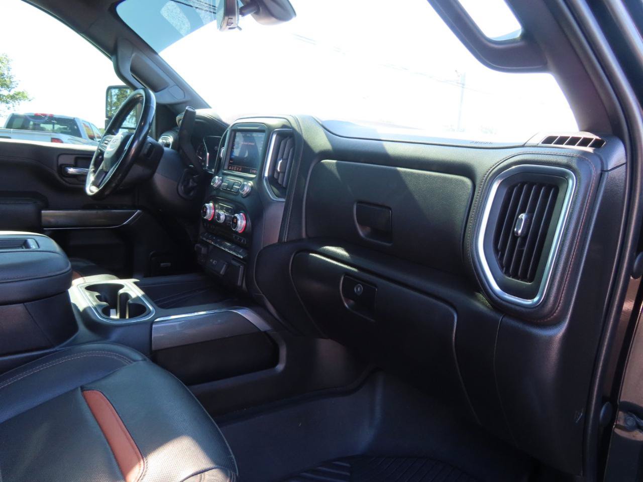 Used 2020 GMC Sierra 2500 AT4 w/ AT4 Premium Package AWD/4WD image 58