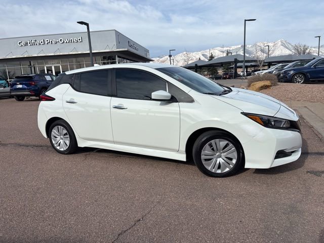 Used 2025 Nissan Leaf S image 12