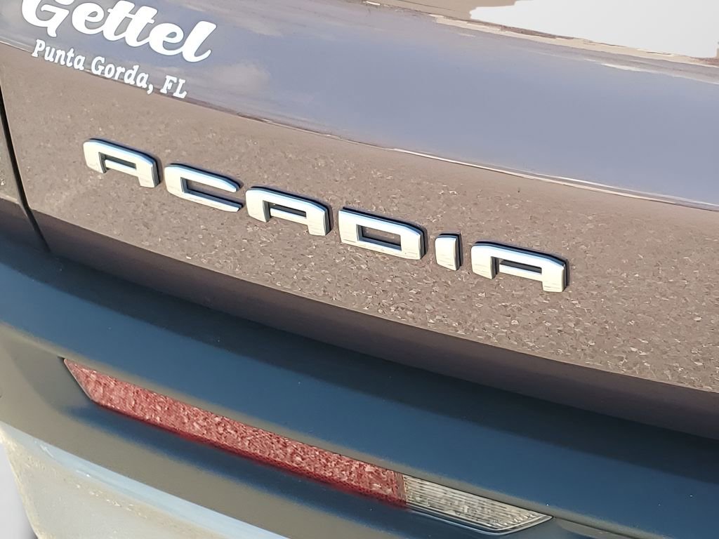 Used 2025 GMC Acadia Elevation image 41