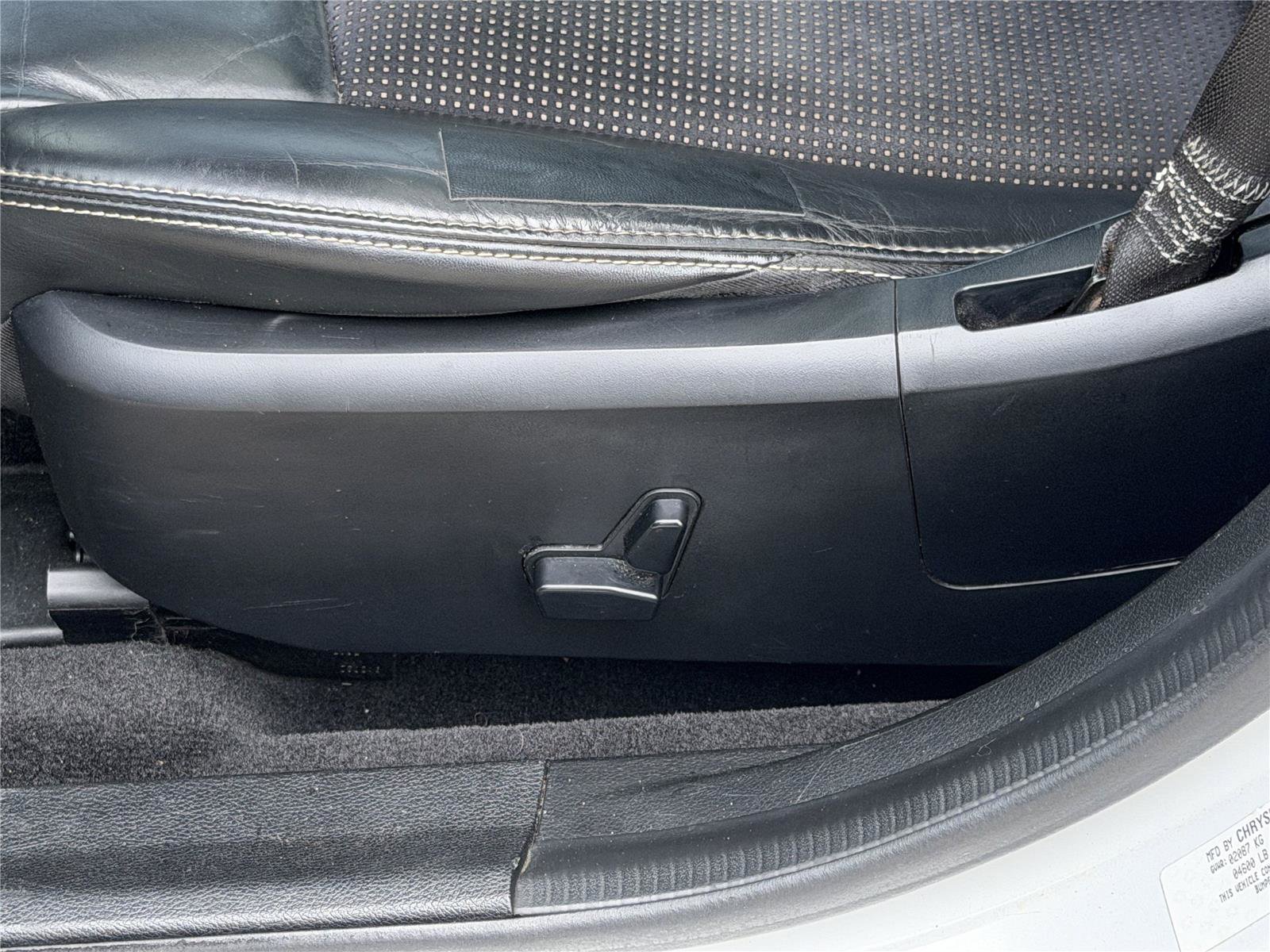 Used 2014 Chrysler 200 Limited w/ Sun/Sound Group FWD image 13