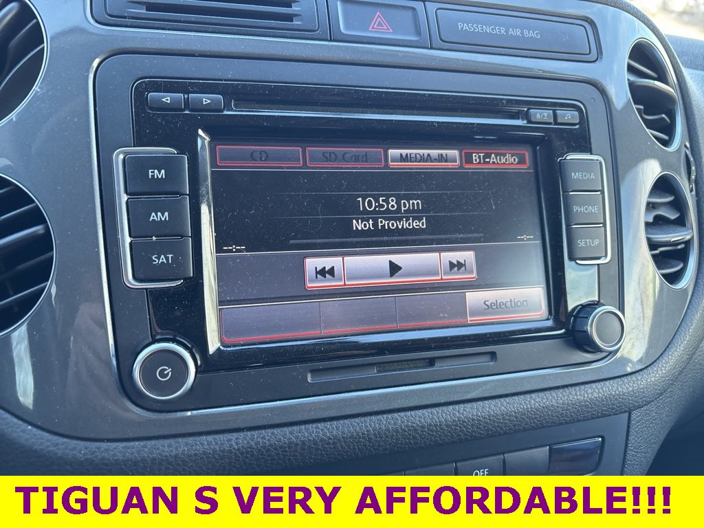 Used 2015 Volkswagen Tiguan S image 8