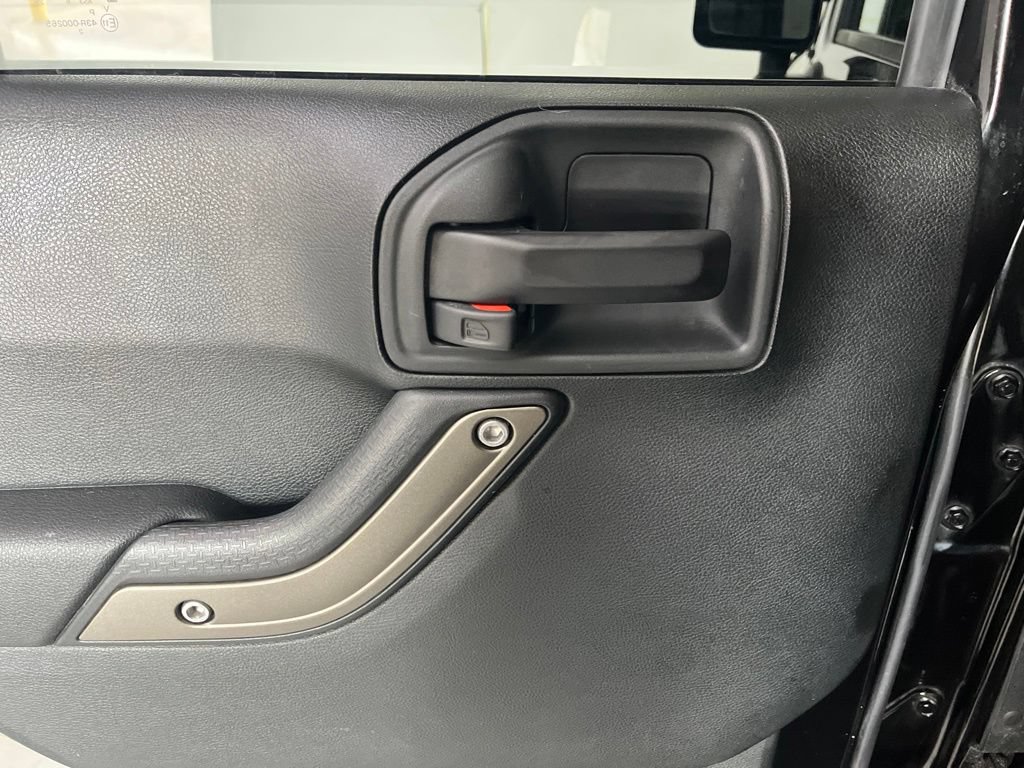 Used 2018 Jeep Wrangler Unlimited Sport AWD/4WD image 53