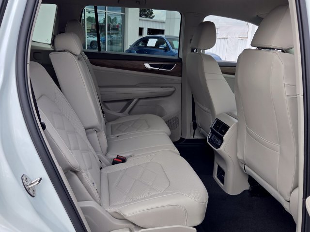New 2026 Volkswagen Atlas SE FWD image 16