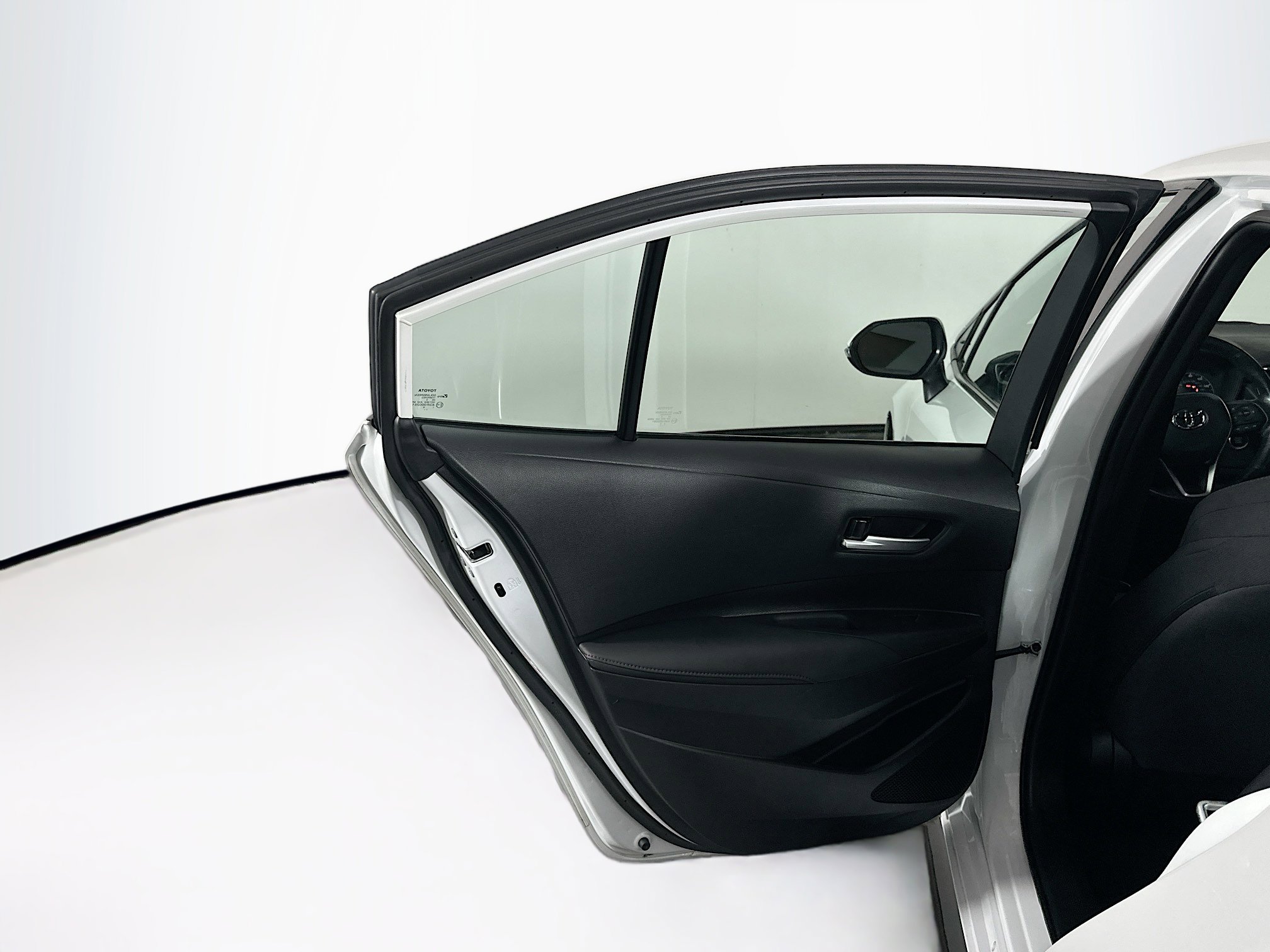 Used 2023 Toyota Corolla SE w/ SE Premium Package image 26