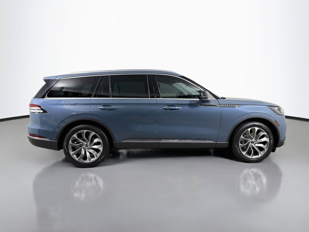 New 2026 Lincoln Aviator Reserve RWD image 4