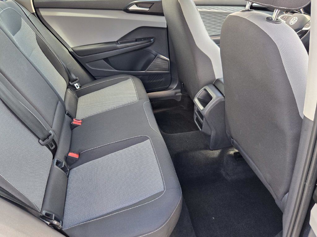 Certified 2023 Volkswagen Taos S FWD image 16