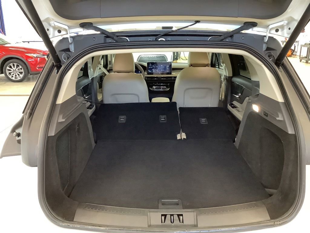 Used 2023 Lincoln Corsair AWD w/ Equipment Group 101A image 14