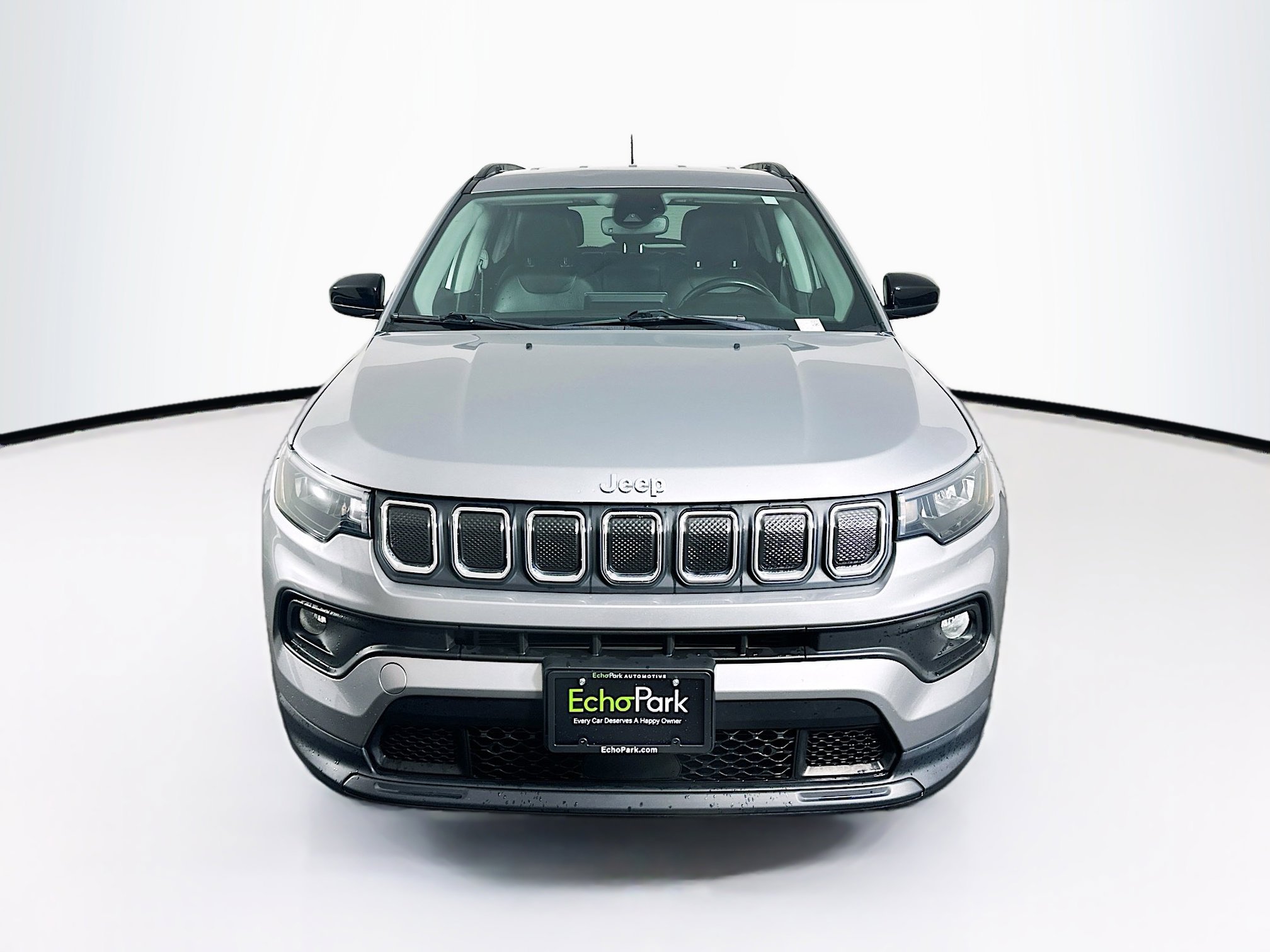 Used 2022 Jeep Compass Latitude w/ Convenience Group image 2